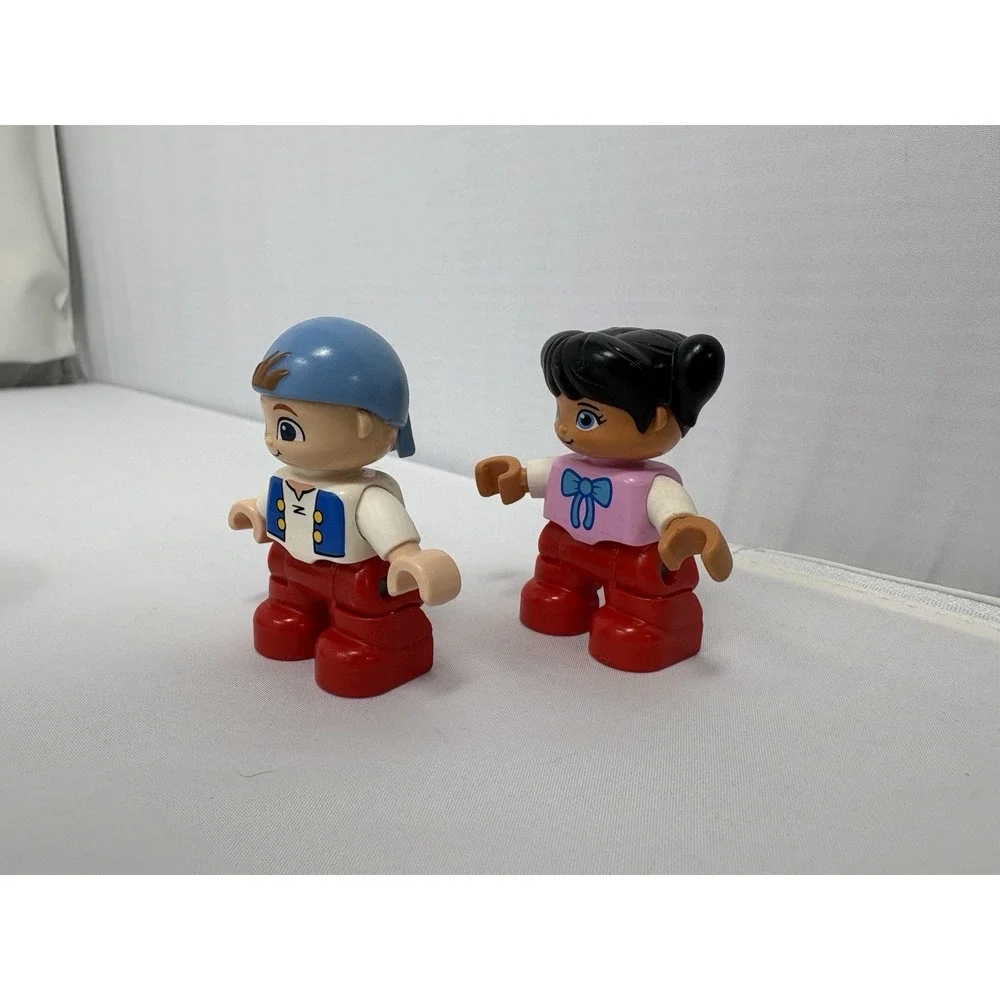 2 LEGO Duplo Creative Building Basket  Minifig 2" Girl Bow Cubby Jake & Pirates - Picture 2 of 9